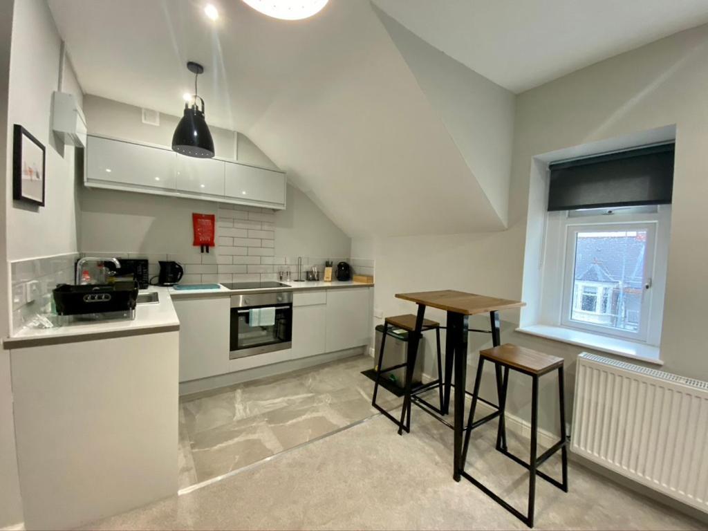 Stylish Modern Apartments Near Parks & Centre Cardiff Ngoại thất bức ảnh